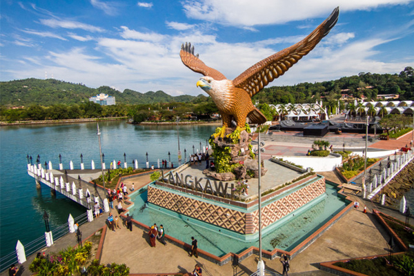 Malaysia Honeymoon Tour Package